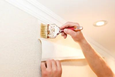 Pose de papier peint à Fauch — revêtements muraux et toiles de verre
